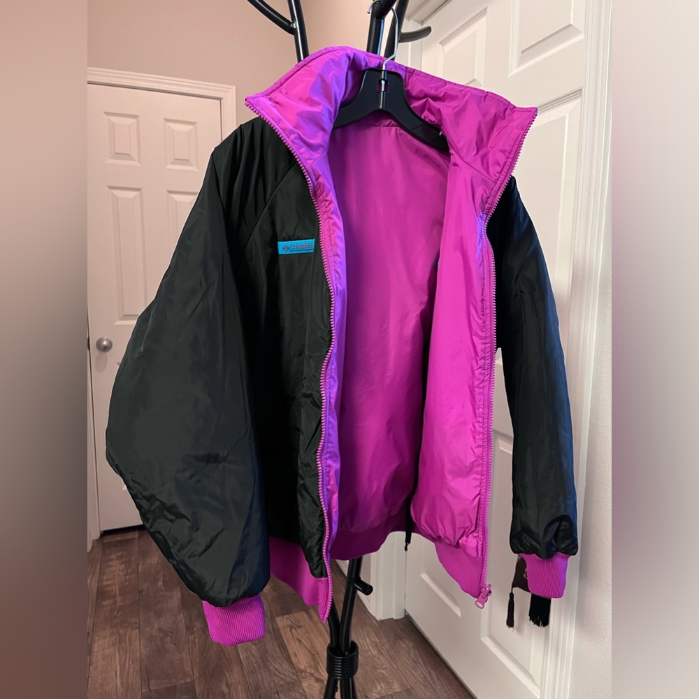 COLUMBIA Sportswear REVERSIBLE Fuchsia & Black medium weight NYLON Jacket - Picture 6 of 15